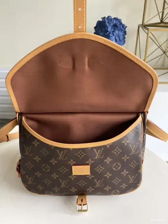 Cheap LOUIS VUITTON bag-28*11*20CM Saumur 0611